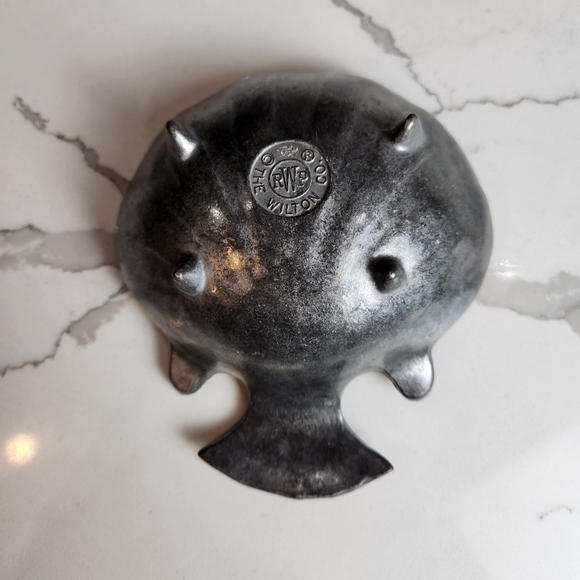 VINTAGE TRINKET DISH, ASHTRAY, DIPS BY THE WILTON CO RWP- SEASHELL- PEWTER - Picture 6 of 6